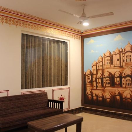 The Royal Ville Agra - Family & Corporate Hotel エクステリア 写真
