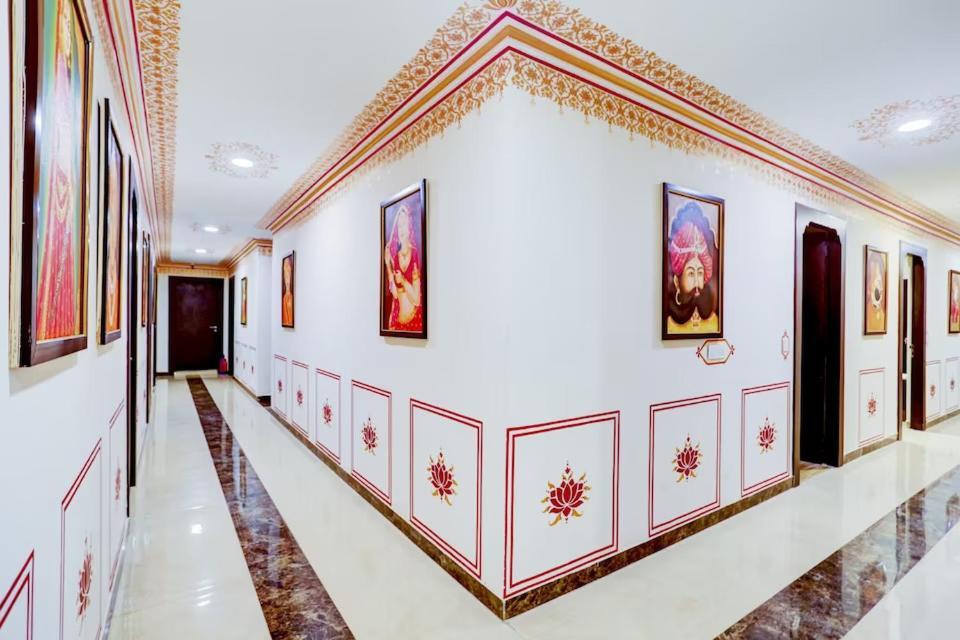The Royal Ville Agra - Family & Corporate Hotel エクステリア 写真