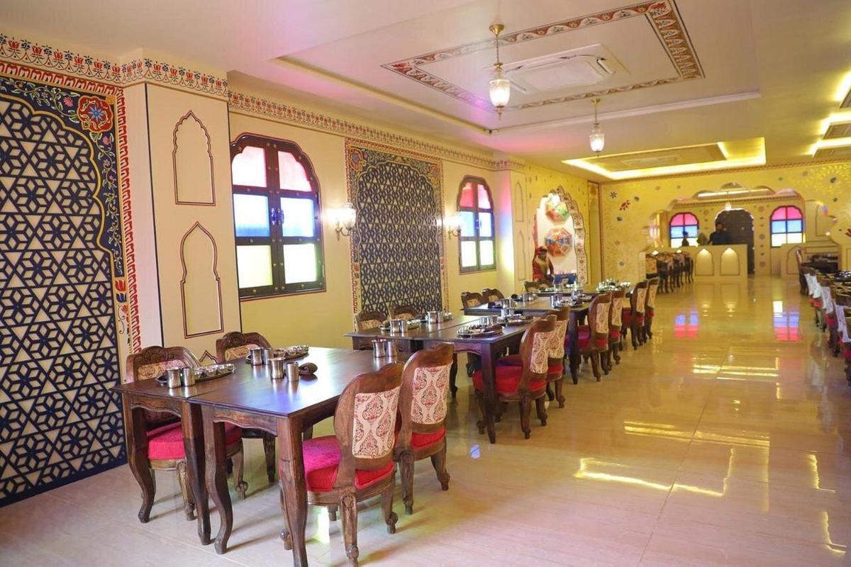 The Royal Ville Agra - Family & Corporate Hotel エクステリア 写真