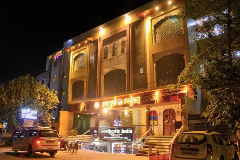 The Royal Ville Agra - Family & Corporate Hotel エクステリア 写真