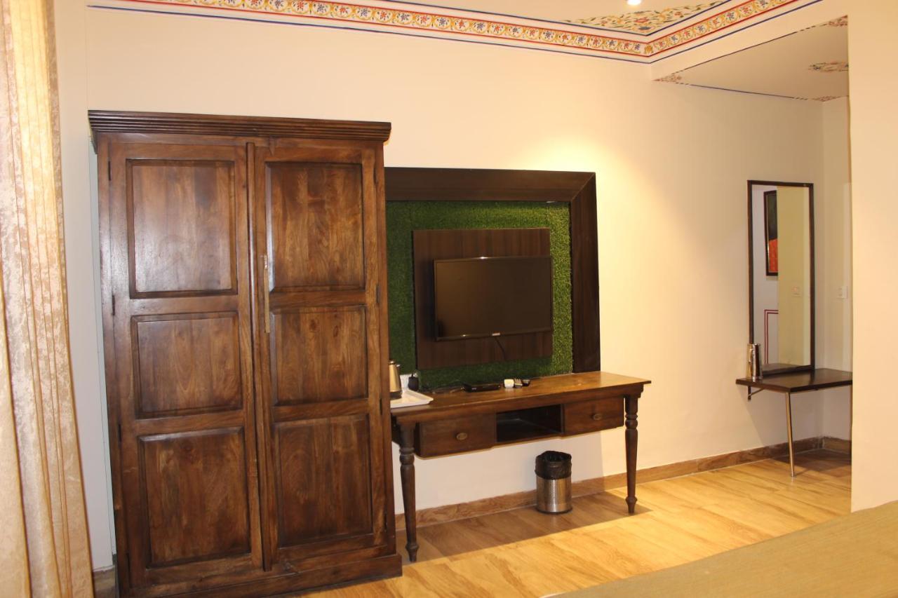 The Royal Ville Agra - Family & Corporate Hotel エクステリア 写真