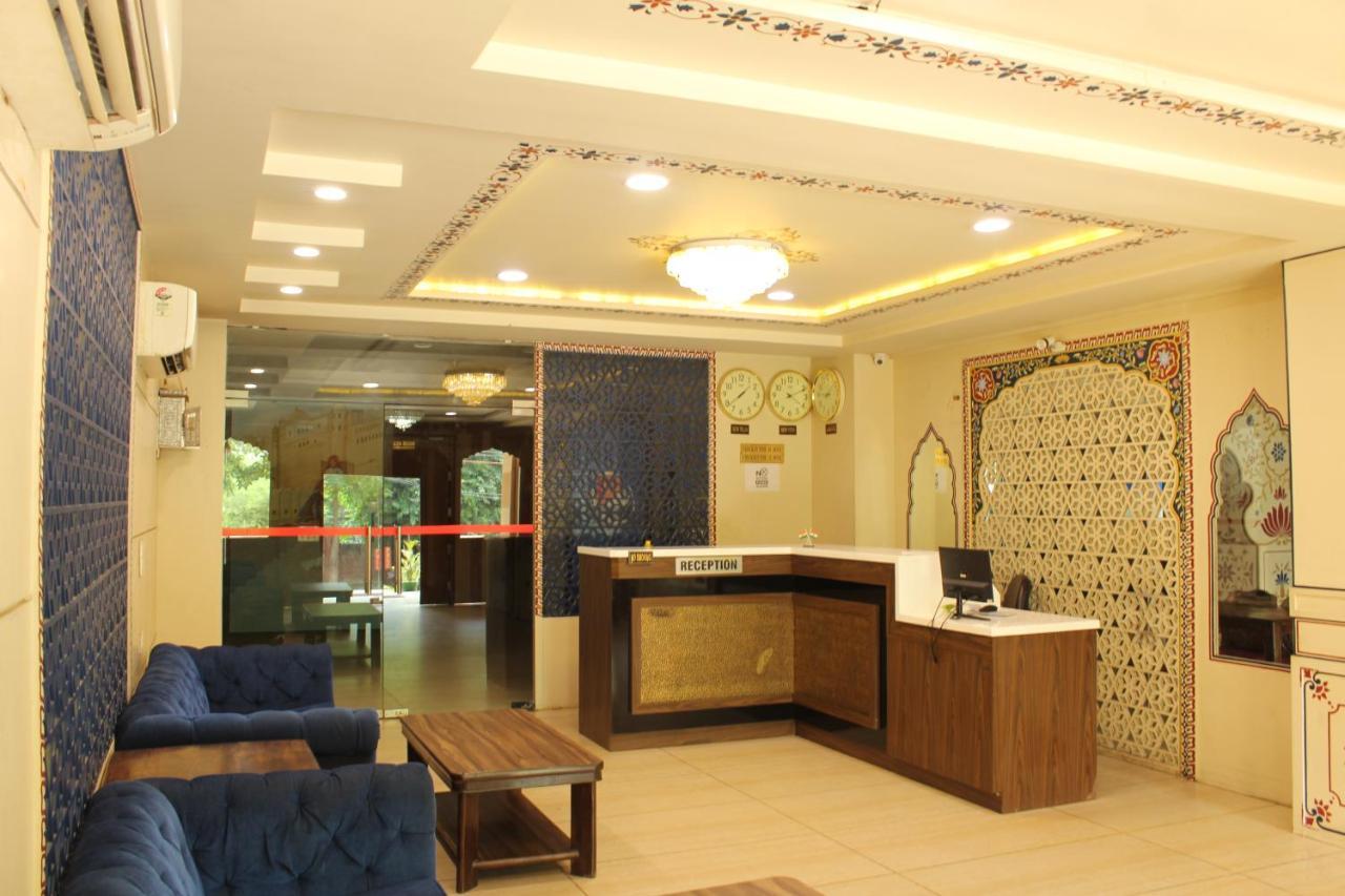 The Royal Ville Agra - Family & Corporate Hotel エクステリア 写真