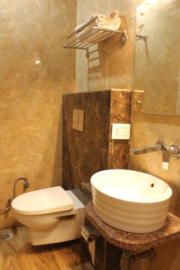 The Royal Ville Agra - Family & Corporate Hotel エクステリア 写真
