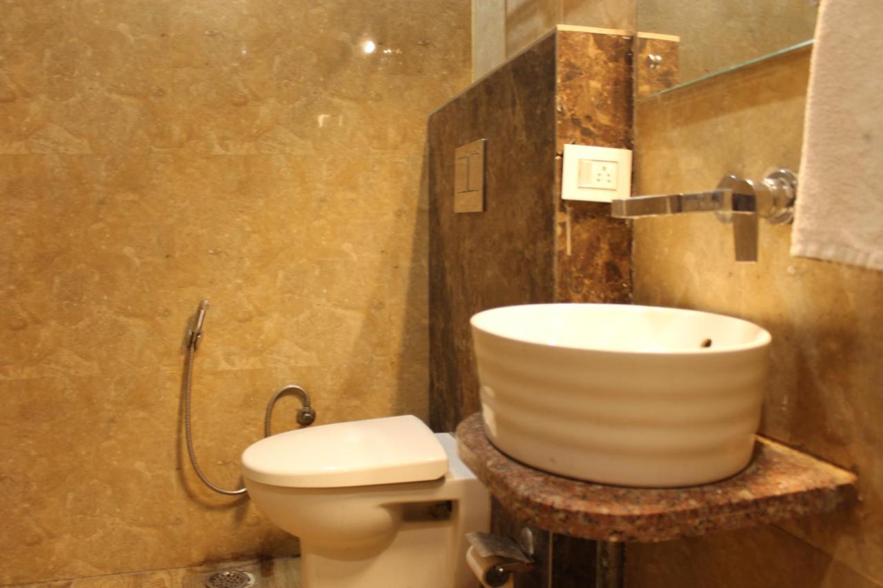 The Royal Ville Agra - Family & Corporate Hotel エクステリア 写真