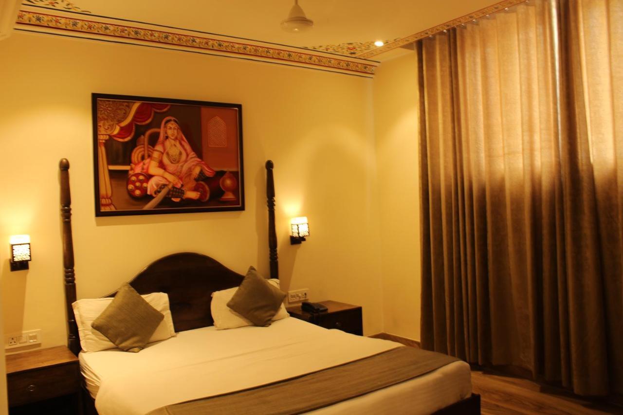 The Royal Ville Agra - Family & Corporate Hotel エクステリア 写真