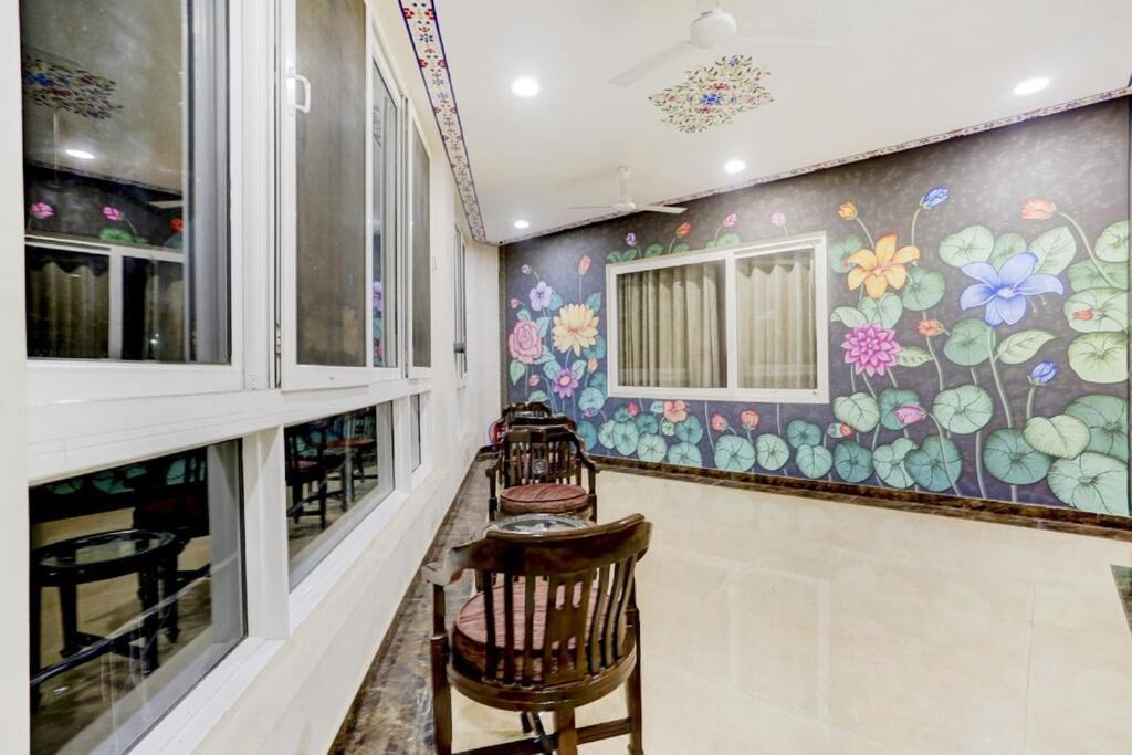The Royal Ville Agra - Family & Corporate Hotel エクステリア 写真
