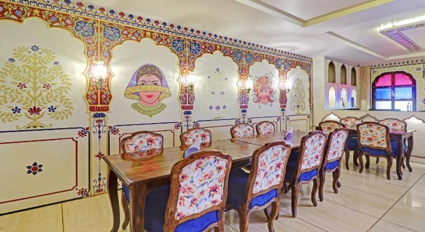 The Royal Ville Agra - Family & Corporate Hotel エクステリア 写真